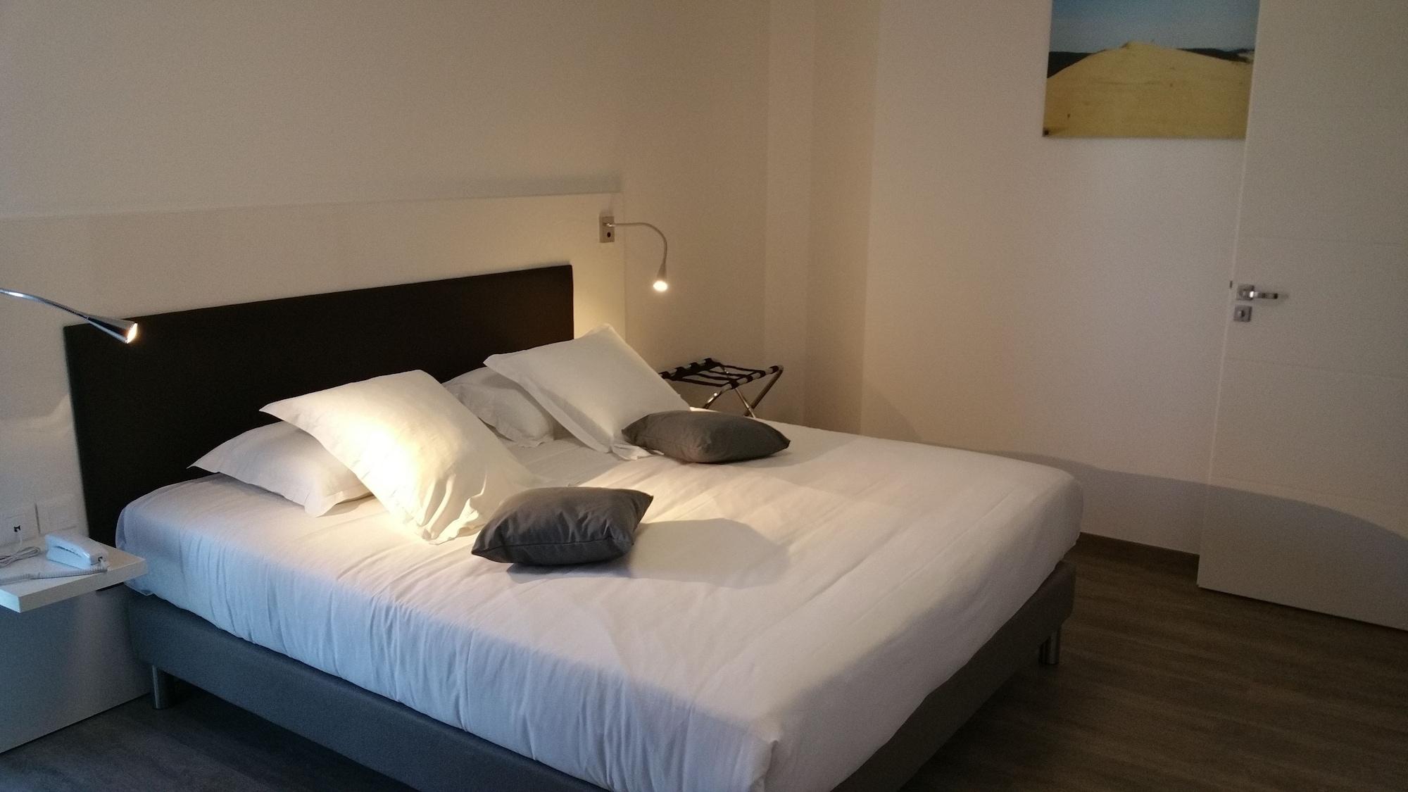 All Suites Appart Hotel Bordeaux Pessac Exteriör bild