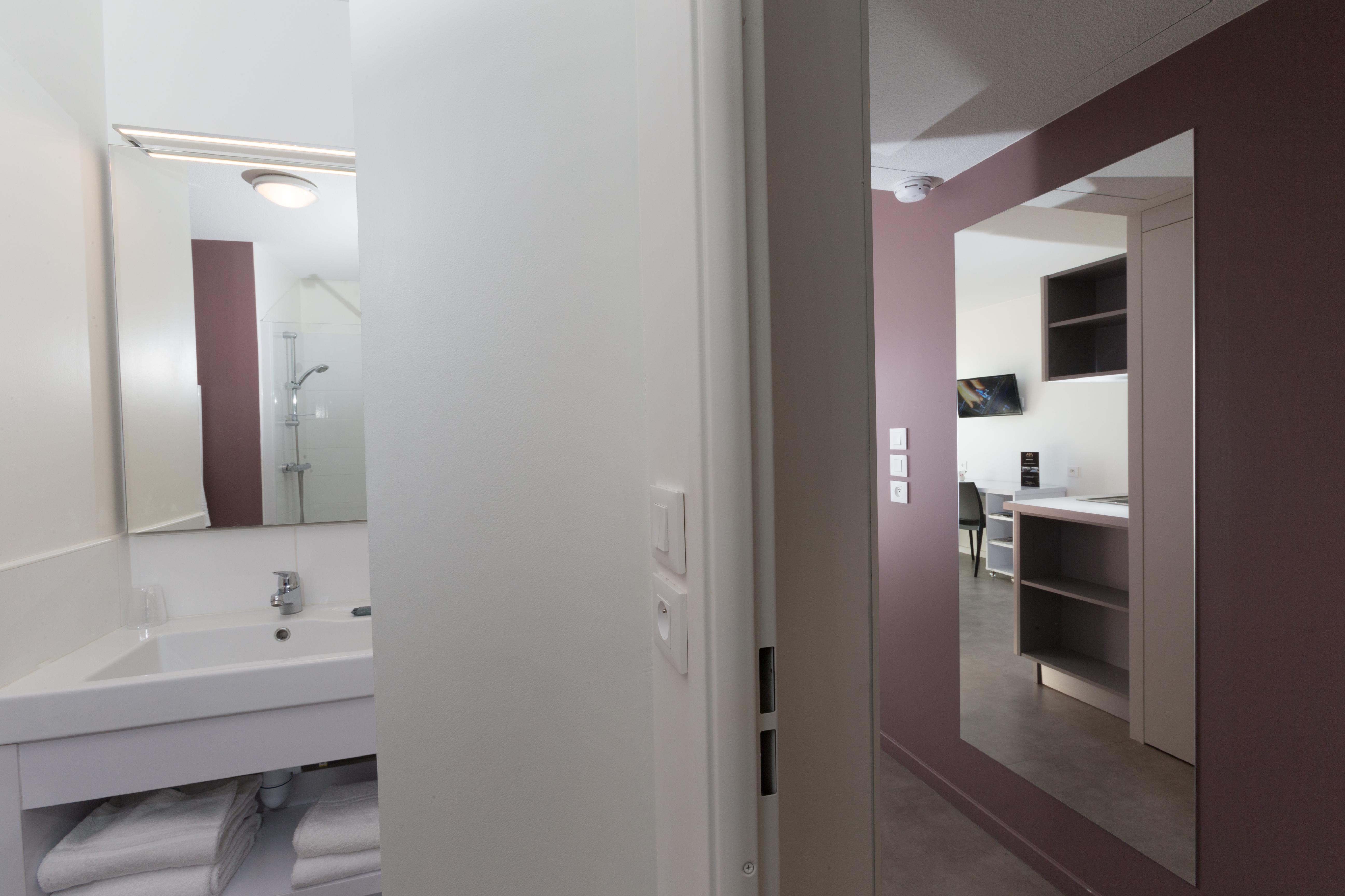 All Suites Appart Hotel Bordeaux Pessac Exteriör bild